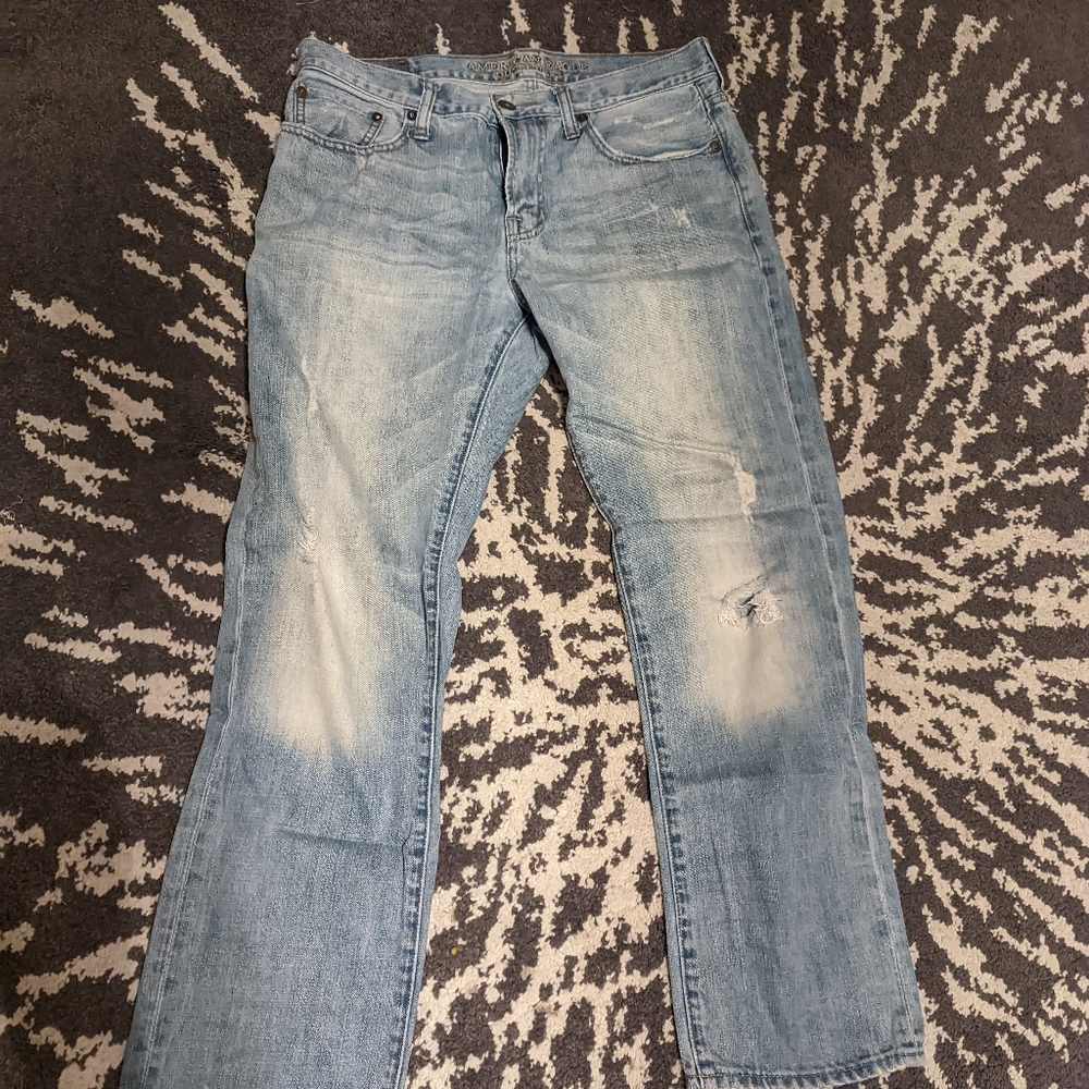 AEO Men's Distressed Boot Cut Jeans